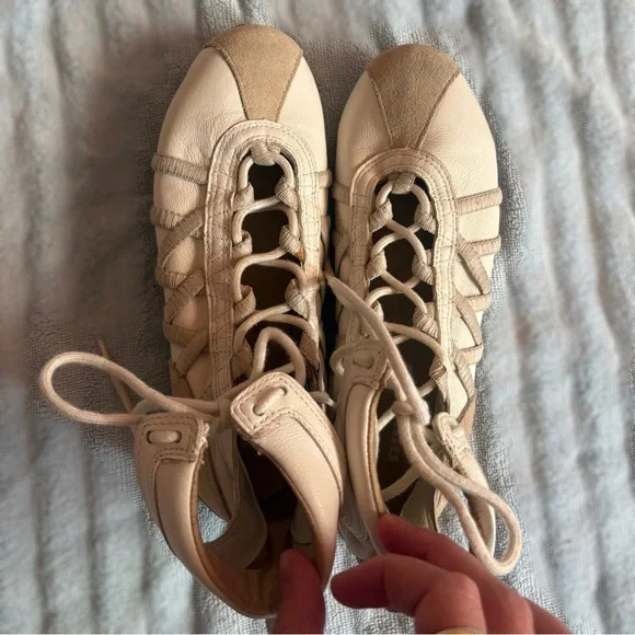 Vintage Diesel Cream Lace-Up Sneaker/ Ballet Flats - Picture 8 of 10